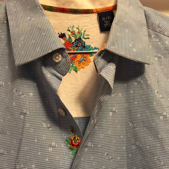 Robert Graham shirt - Picture 2 of 2